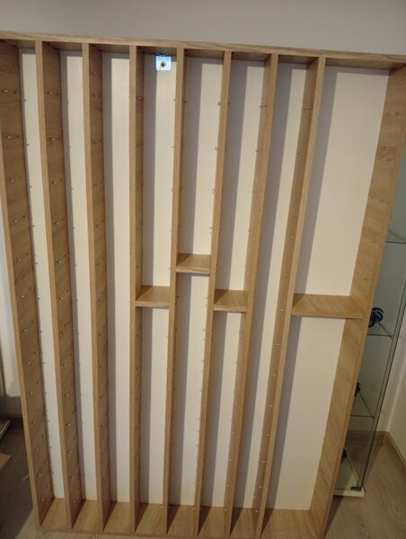 Dulap pentru diverse colectii